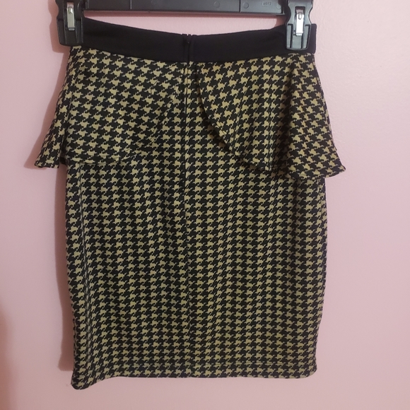Houndstooth high waist pencil peplum skirt - Picture 2 of 8